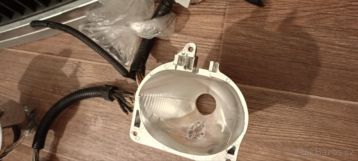 Škoda Octavia 1 maska světla - 9