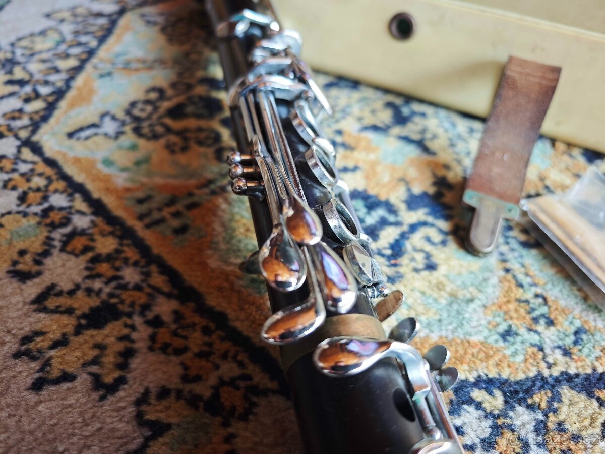 B klarinet Amati - Francouzský systém - 9