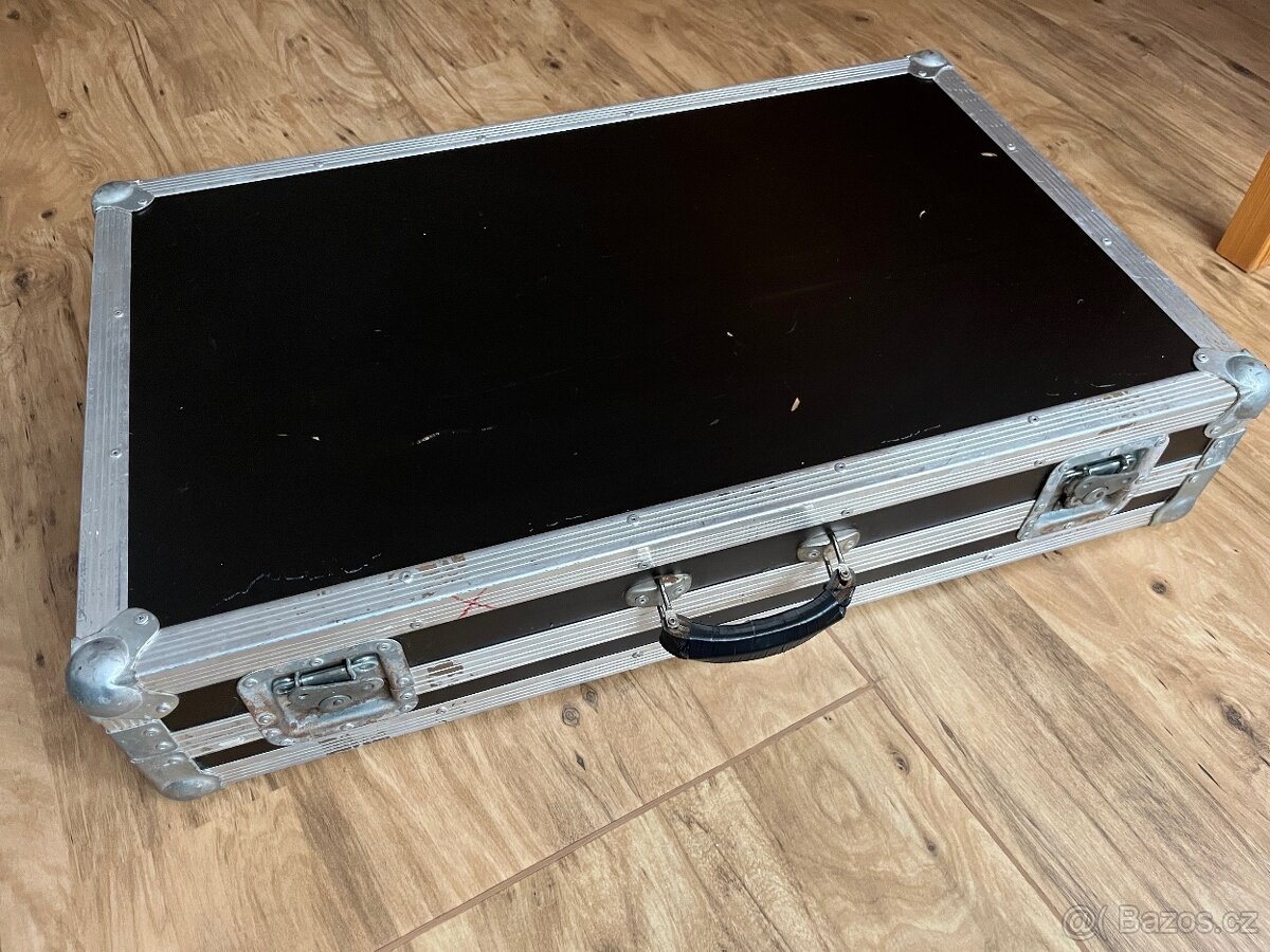 Flight Case pro Moog Minimoog Voyager - 9