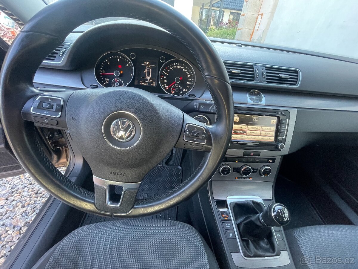 Prodám VW Passat B7, 1.6 TDI.Nová STK - 9