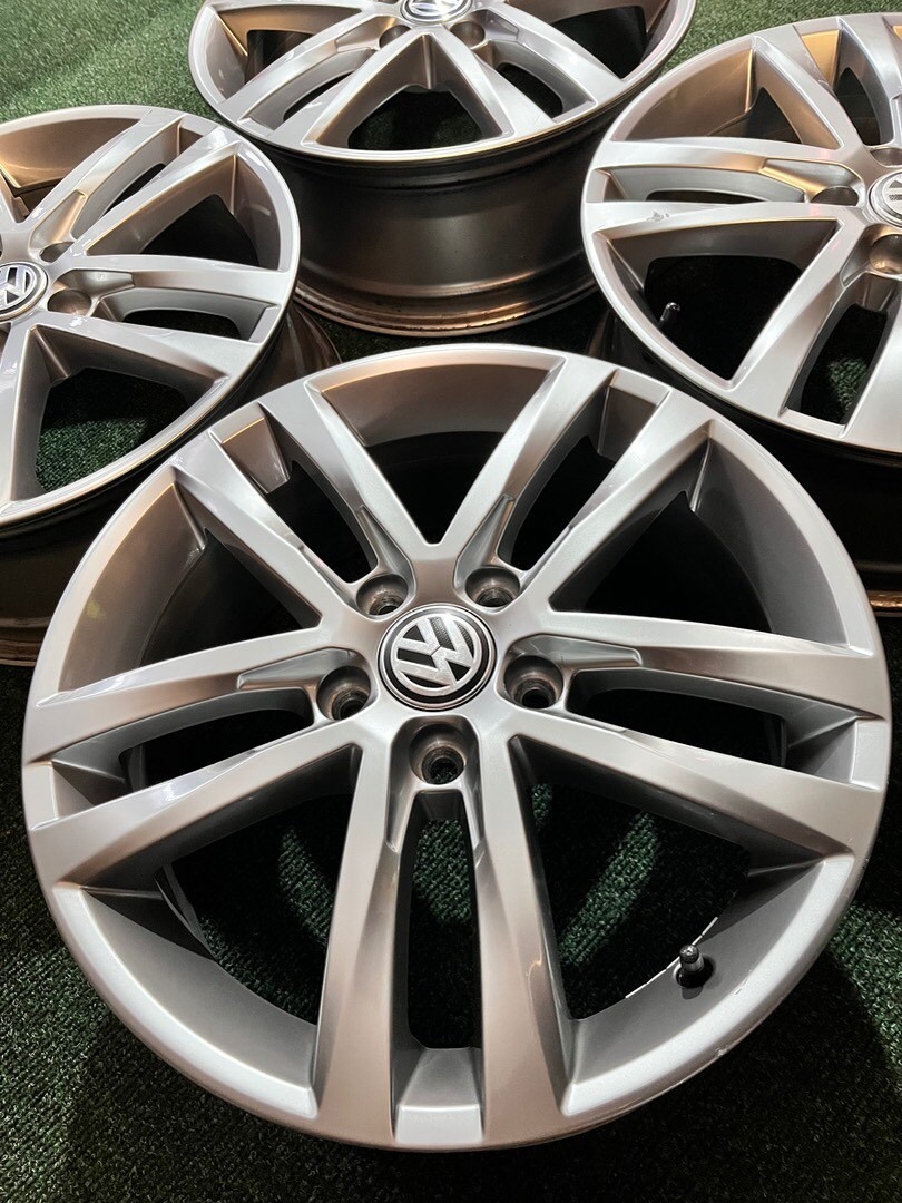 5x112 R17 Originál alu kola VW Touran 2017 - ET52 - 9