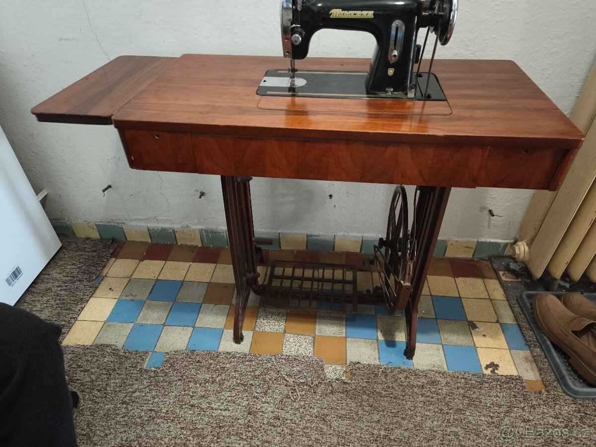 Šicí stroj Minerva 122 - 9