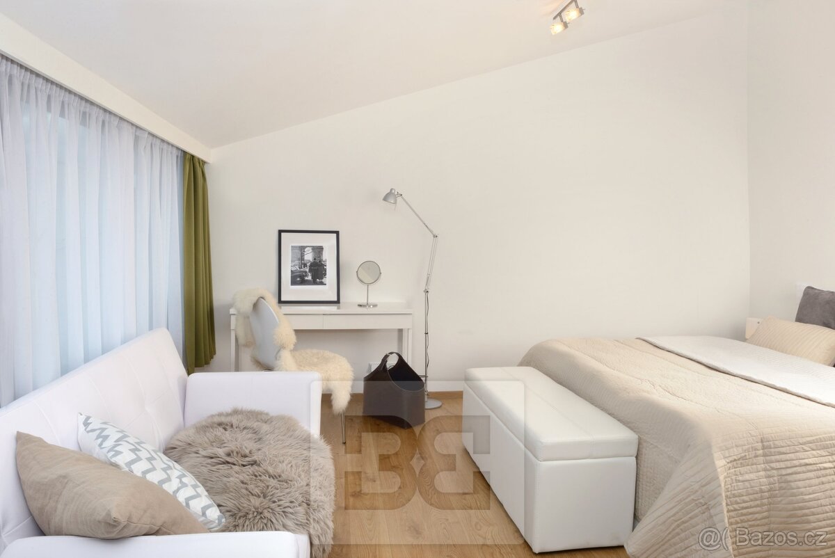 Pronájem bytu 2+kk 70 m², Luhačovice, ev.č. N08462 - 9