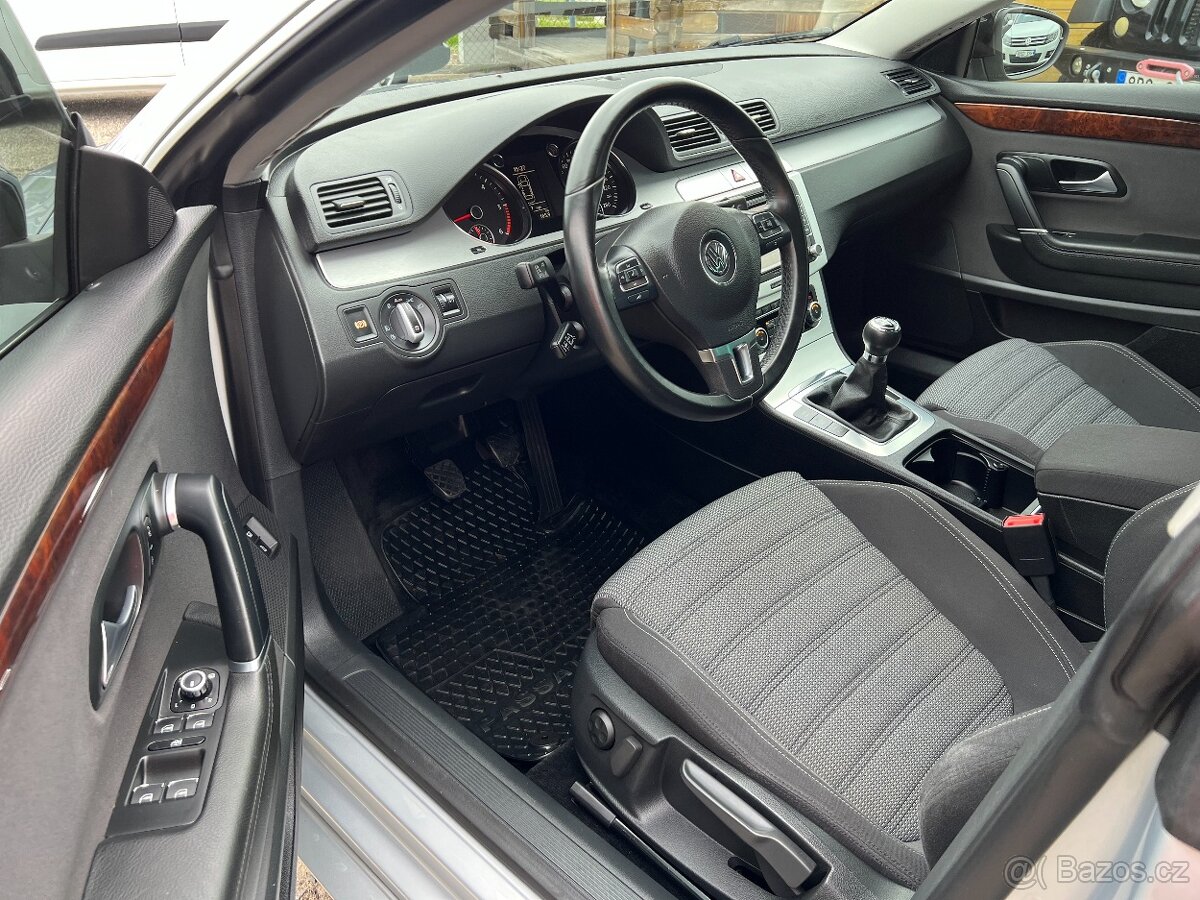 Volkswagen Passat CC, 2.0 TDi 103kW PĚKNÉ - 9