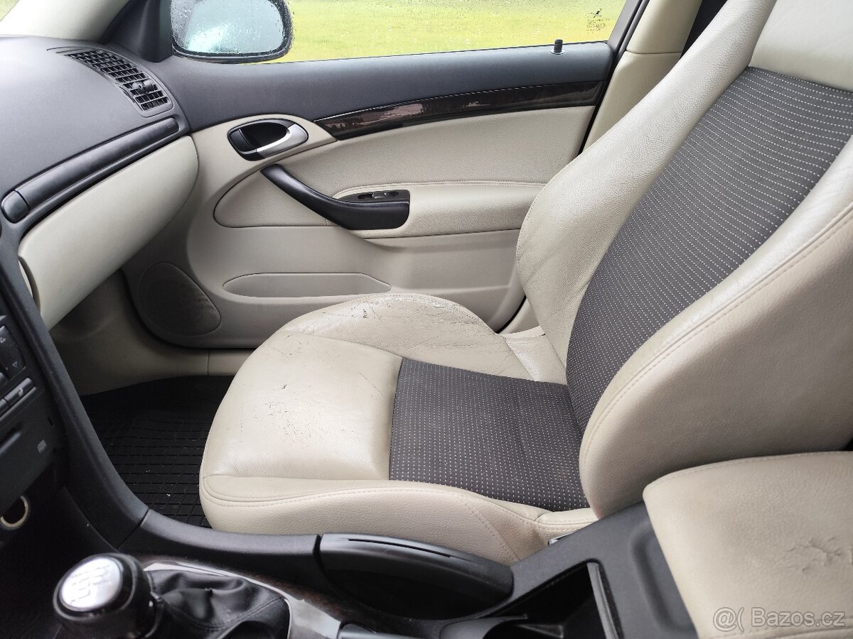 Saab 9.3 na náhradní díly - 9