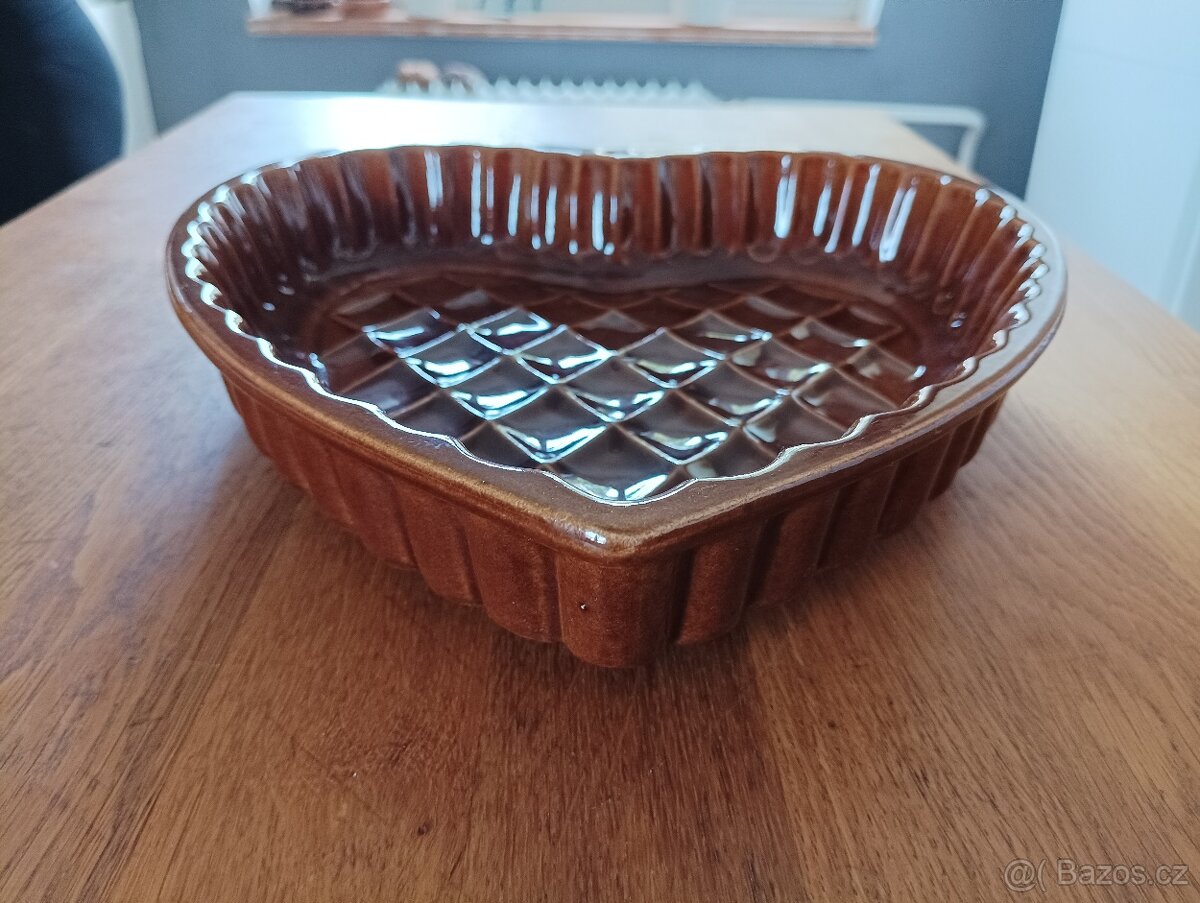 KERAMICKÁ FORMA VE TVARU SRDCE - 9