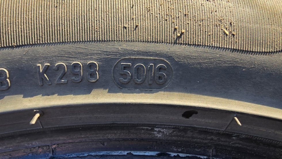 Letní pneumatika 245/45/17 Pirelli - 9