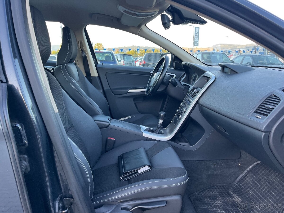 Volvo XC60 2.4 D 129 kW - 9