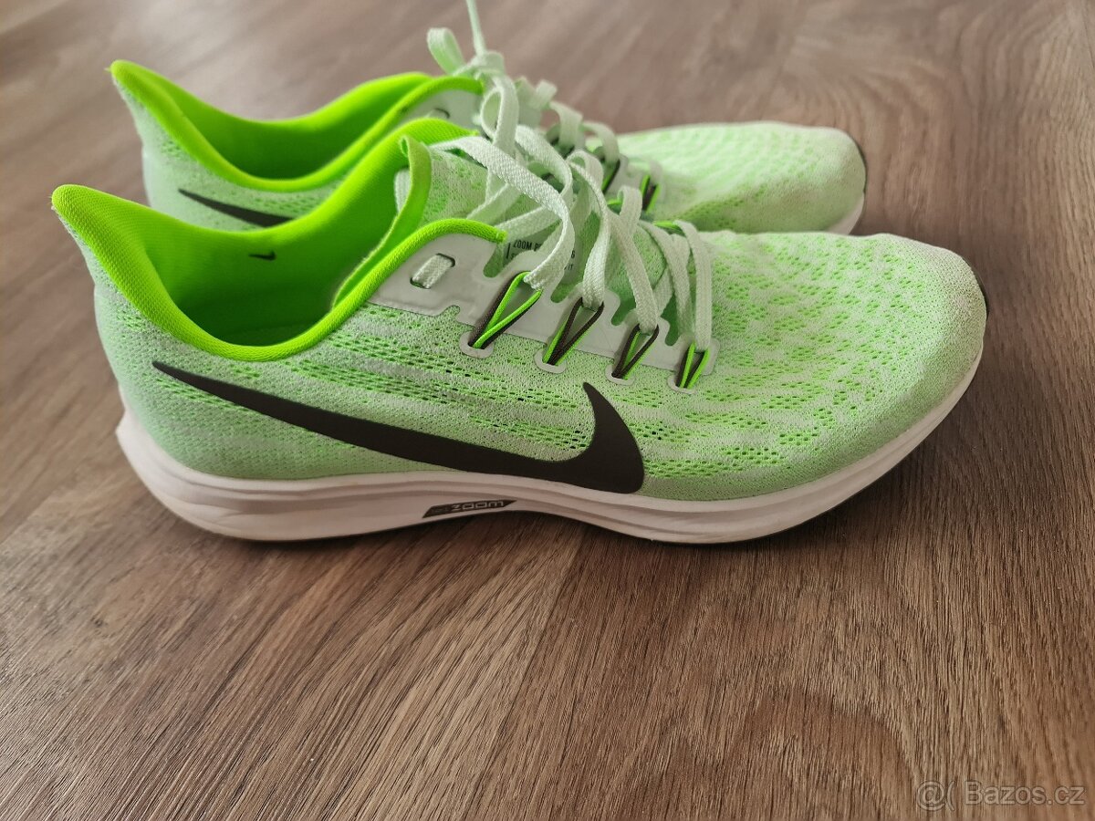 Botasky NIKE - 9