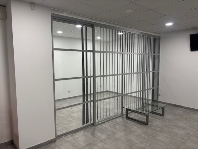 PRONÁJEM OBCHODNÍCH PROSTOR / KANCELÁŘE LITOVEL - 9