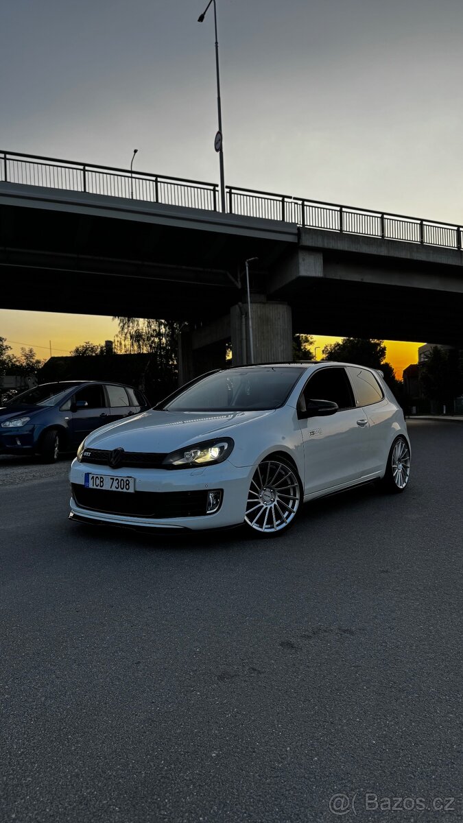 golf 6 gti ADIDAS EDICE - 9