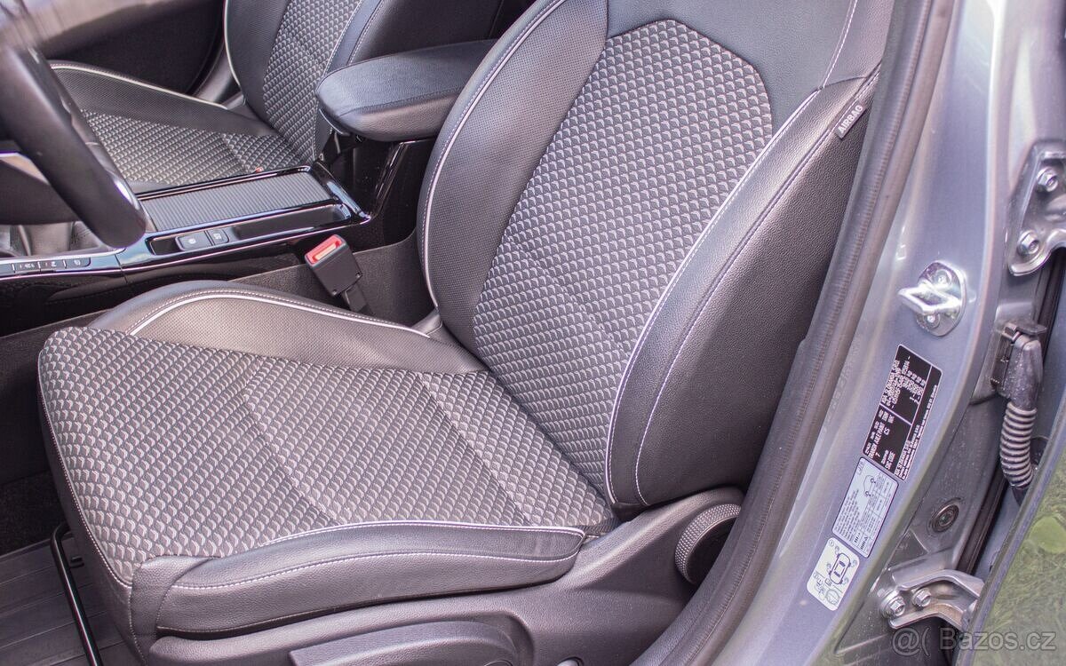 Kia XCeed 1.5 T-GDi Gold - 9
