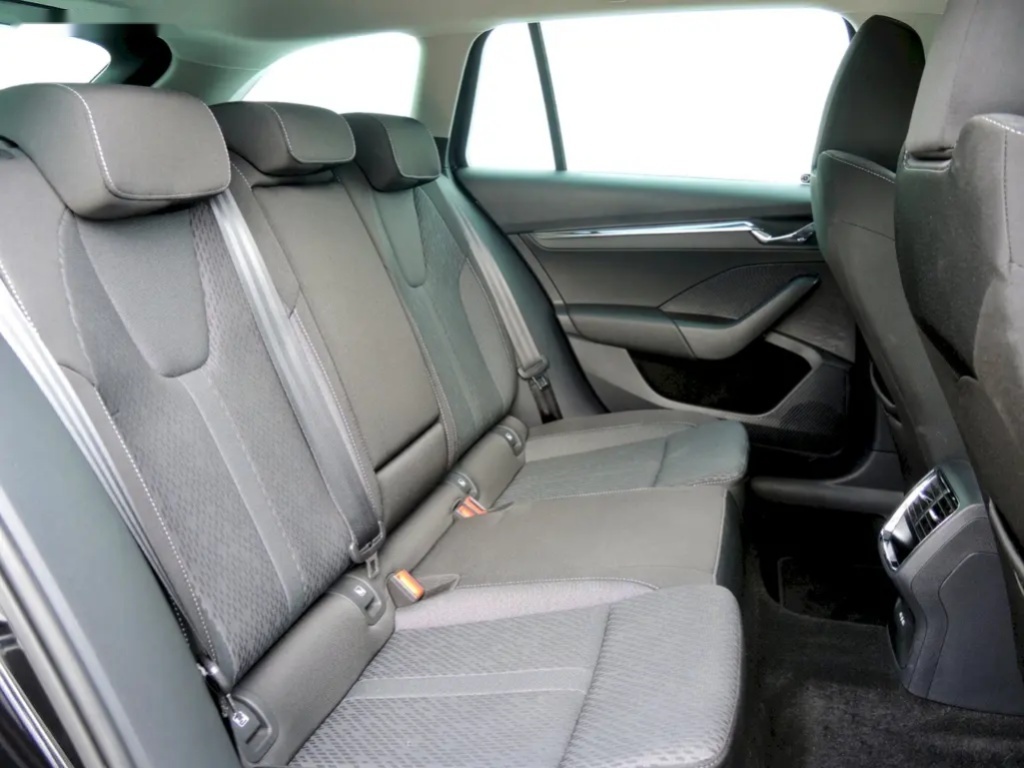 Škoda Octavia, combi 1.5TSI Style Plus - 9