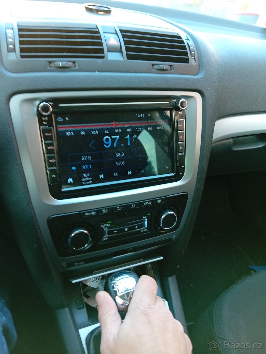 Prodám Škoda Octavia II fl 1.6 TDi 2010 - 9