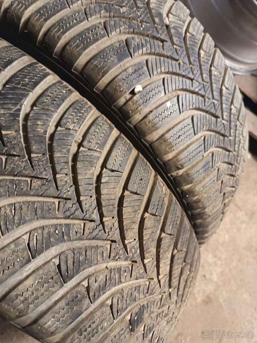 195/65 R15 zimní pneu 2ks Hankook 6-6,5 mm - 9