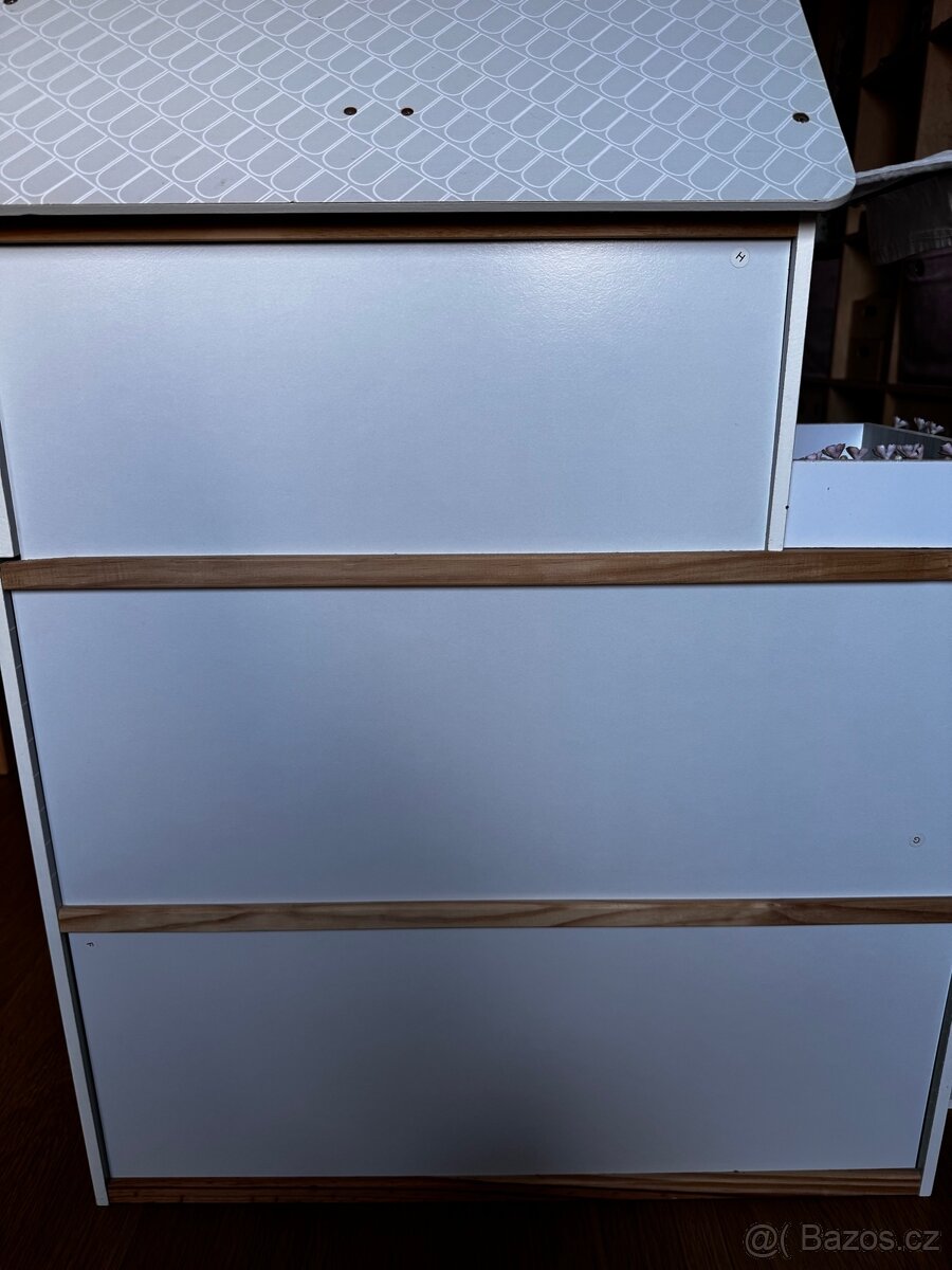 Domeček pro panenky s vybavením - 9