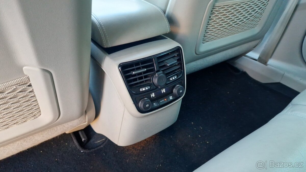 Peugeot 508 SW 2.0HDI 133kw - 9