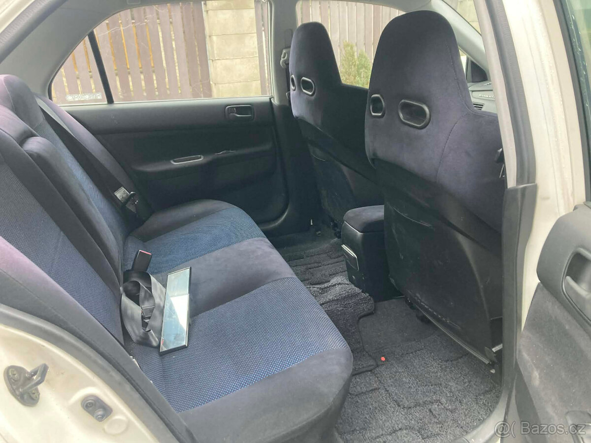 Mitsubishi Lancer Evo7 GSR 2001 RHD - 9