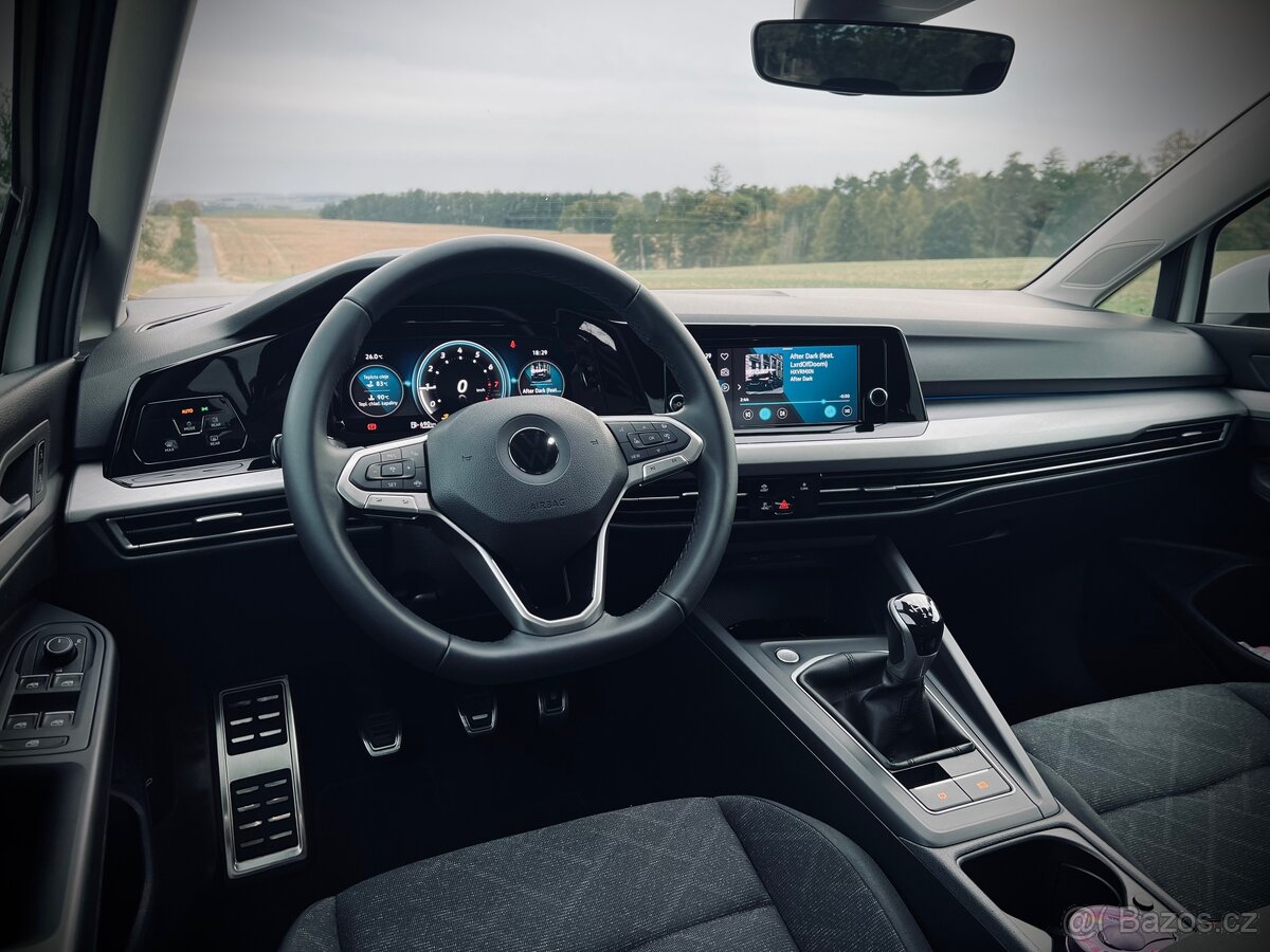 VW Golf 8 1.0 TSI manual - 9