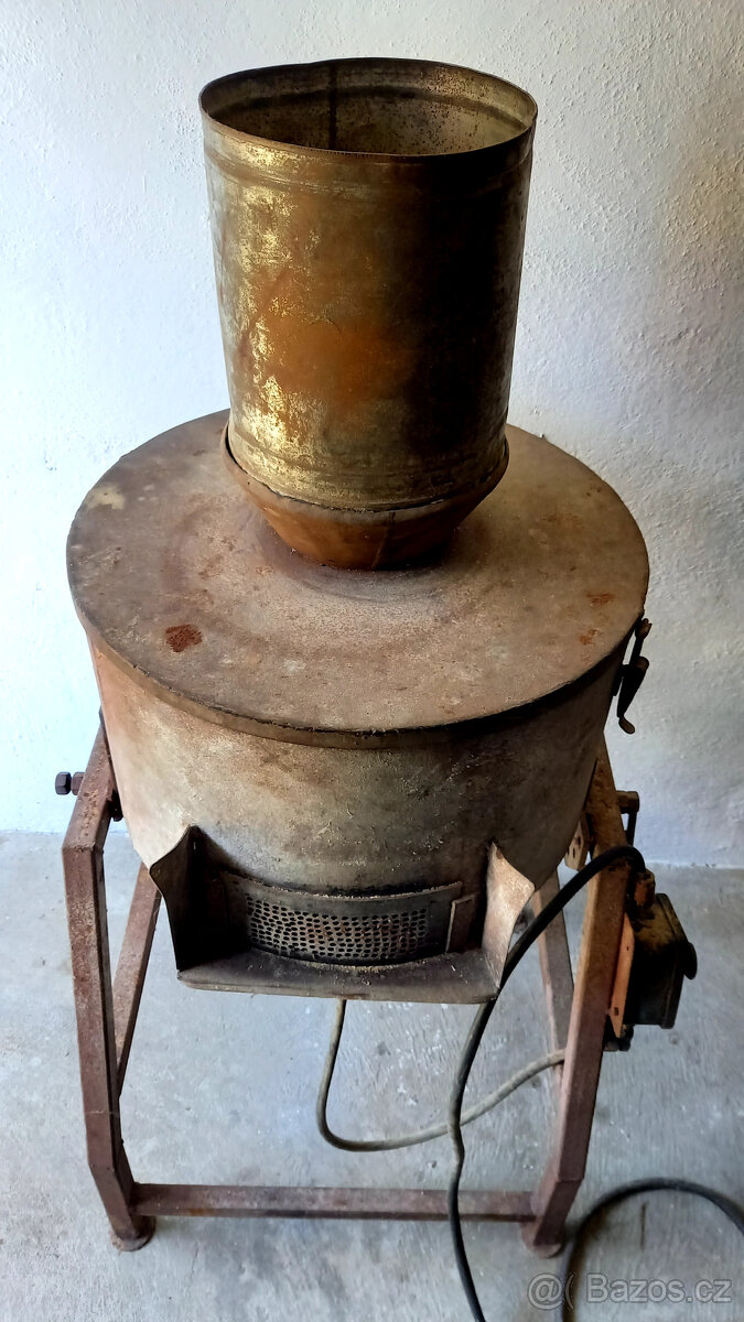 Mlátička drtička obilí s motorem - 9