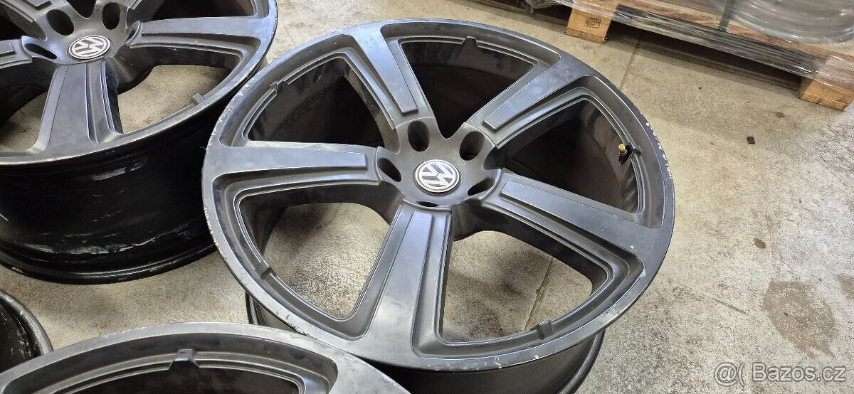 Alu kola VW Touareg 5x130 Porche 10x22 ET55 11,5x22 - 9