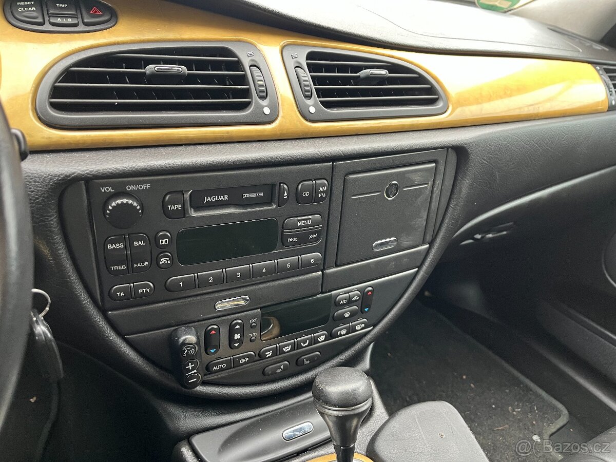 Jaguar S-Type 3,0 V6 - 9