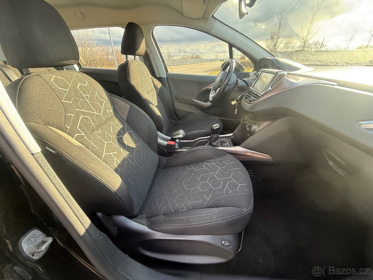 Peugeot 2008 1,2 benzin stk 05/2027 - 9