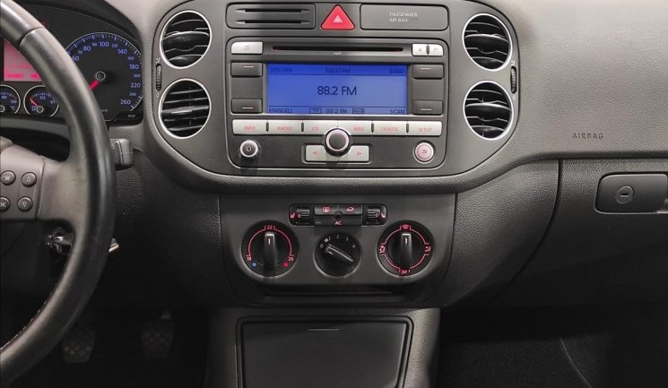 Volkswagen Golf Plus - 9