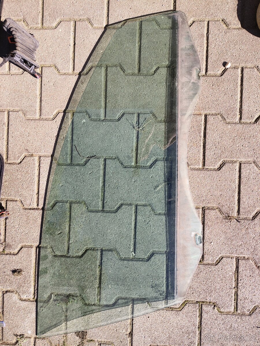 VW Passat B7 sedan zvedačka okno kliky - 9