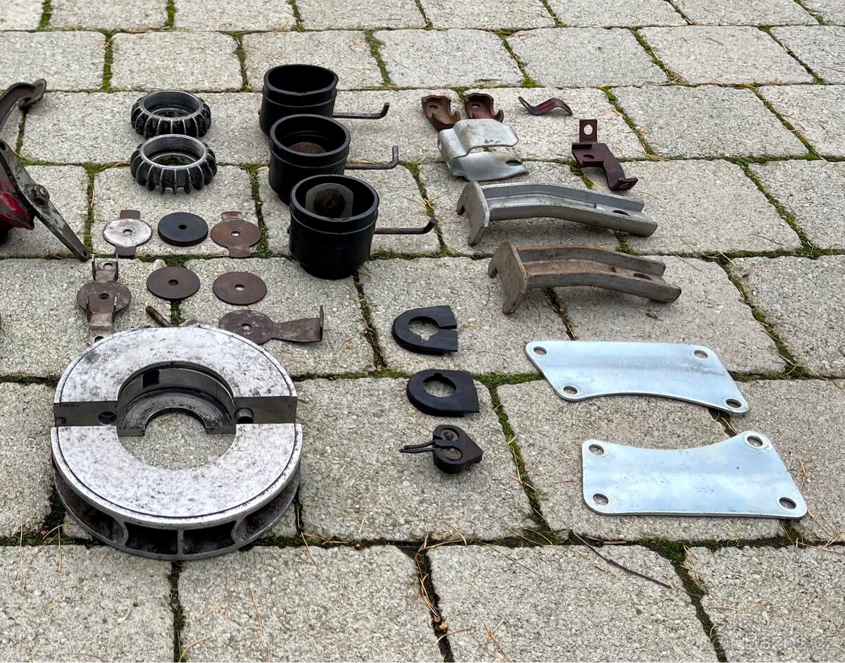 Jawa ČZ kývačka, panelka, pérák - dily - 9