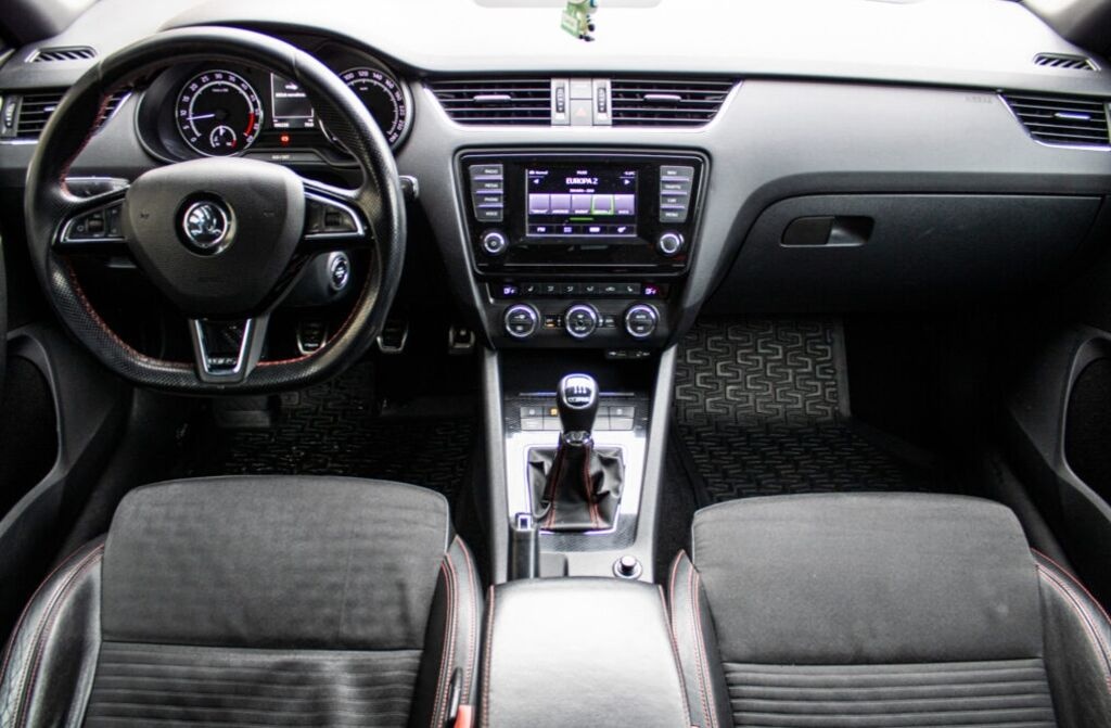 Škoda Octavia RS 2.0 TDI CR DPF - 9