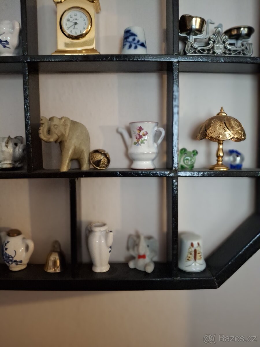 Vitrína s miniatury - 9