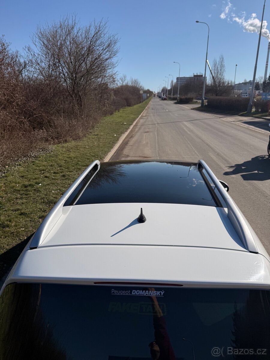 Peugeot 308 SW 1.6 HDi - 9