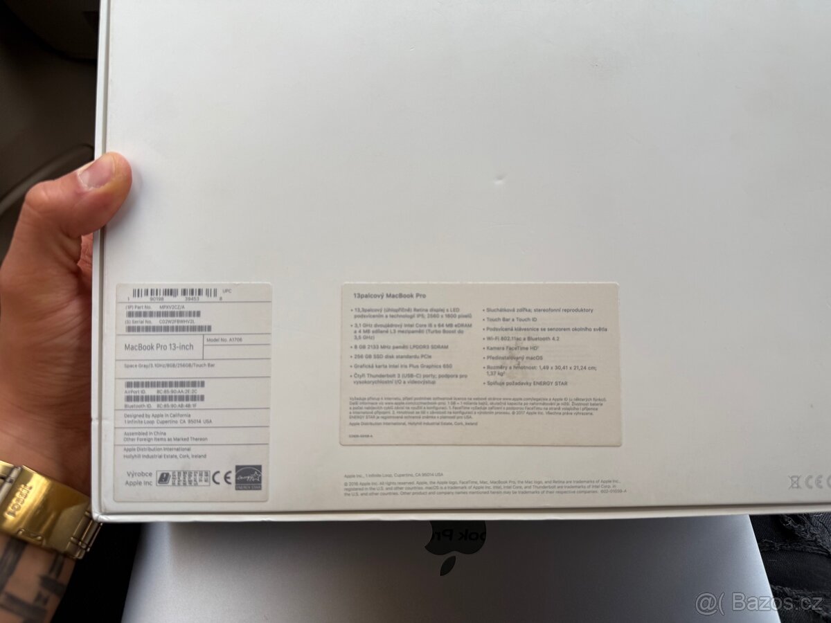 Apple MackBook Pro 13 - 9