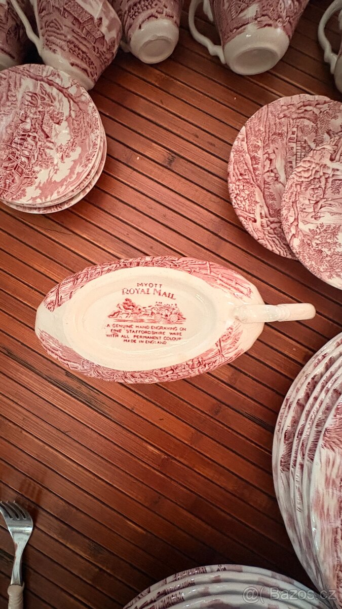 Venkovská jídelní souprava - 9