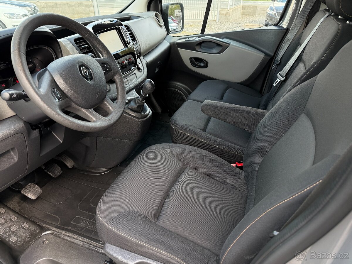 Renault Trafic 1.6dCi 89kW 9 míst 2019 ČR - 9