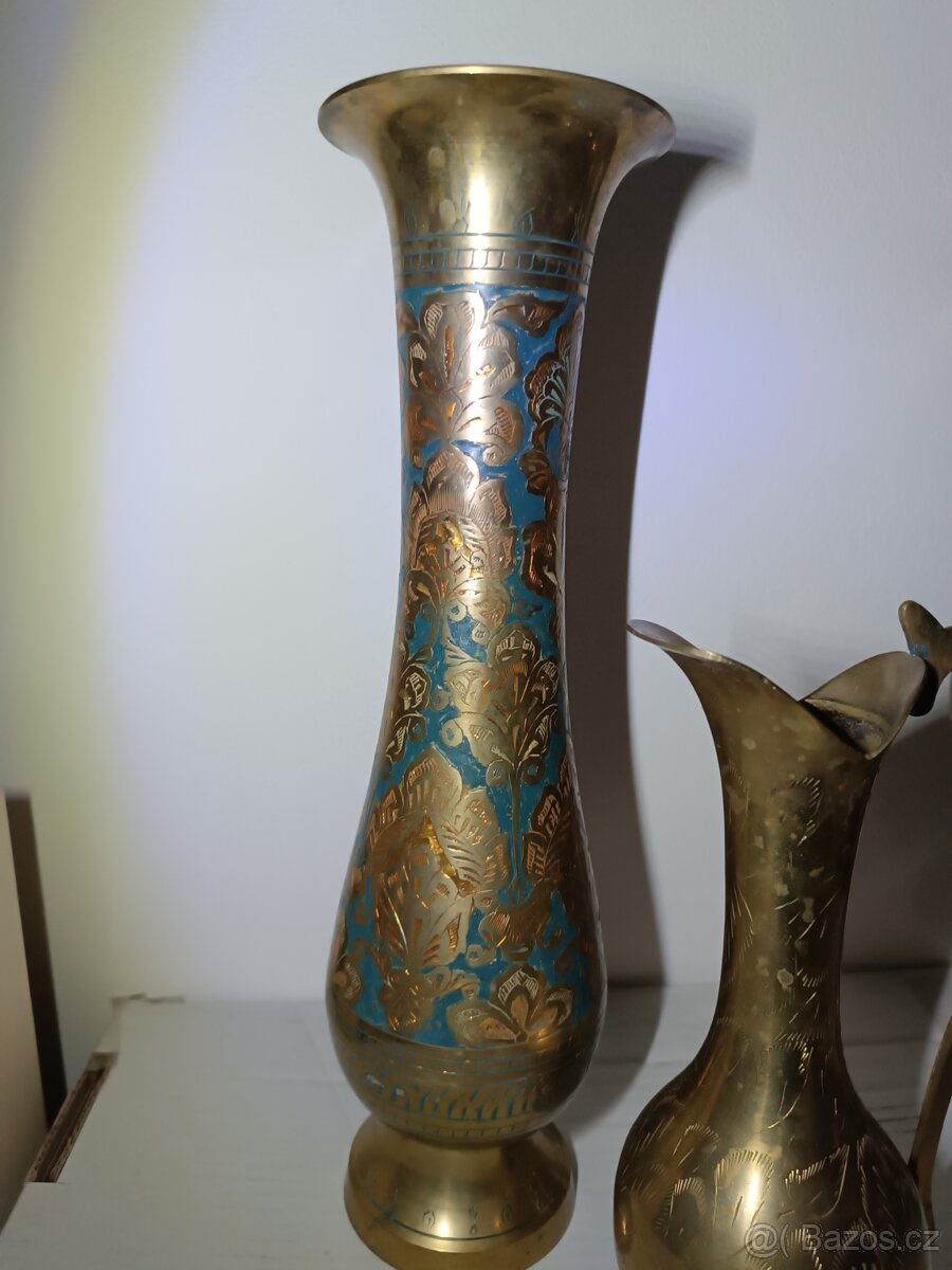 Stará mosazná sada 2x váza + karafa, Orient - 9