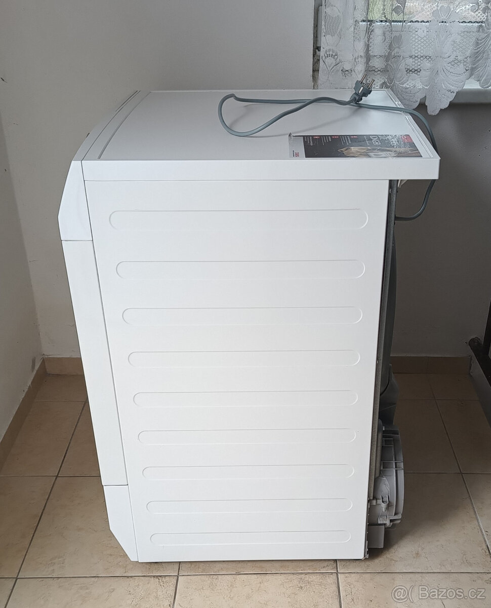 KONDENZAČNÍ SUŠIČKA PRÁDLA AEG - 7KG - A++ - 9