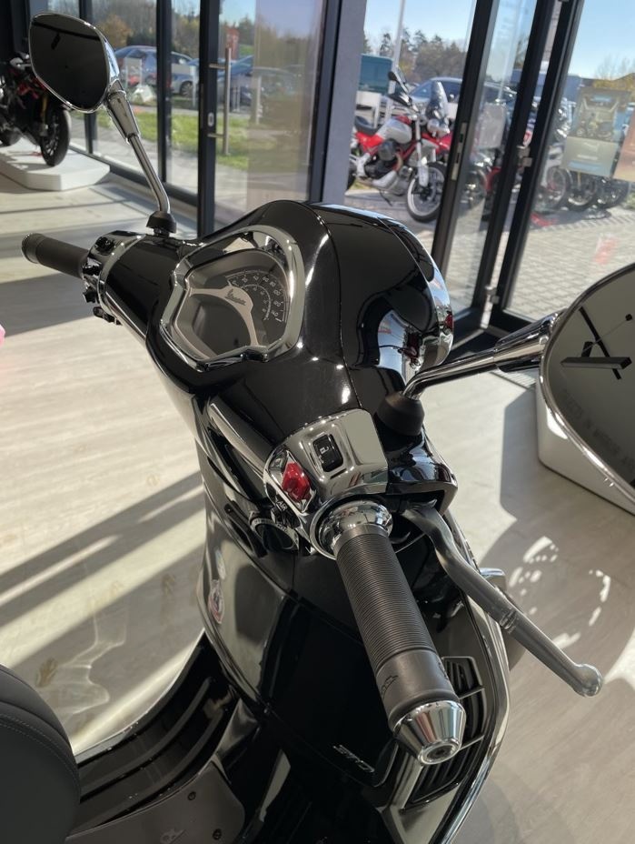 VESPA GTS 310 S HPE ABS E5+ NV NERO CONVINTO - 9