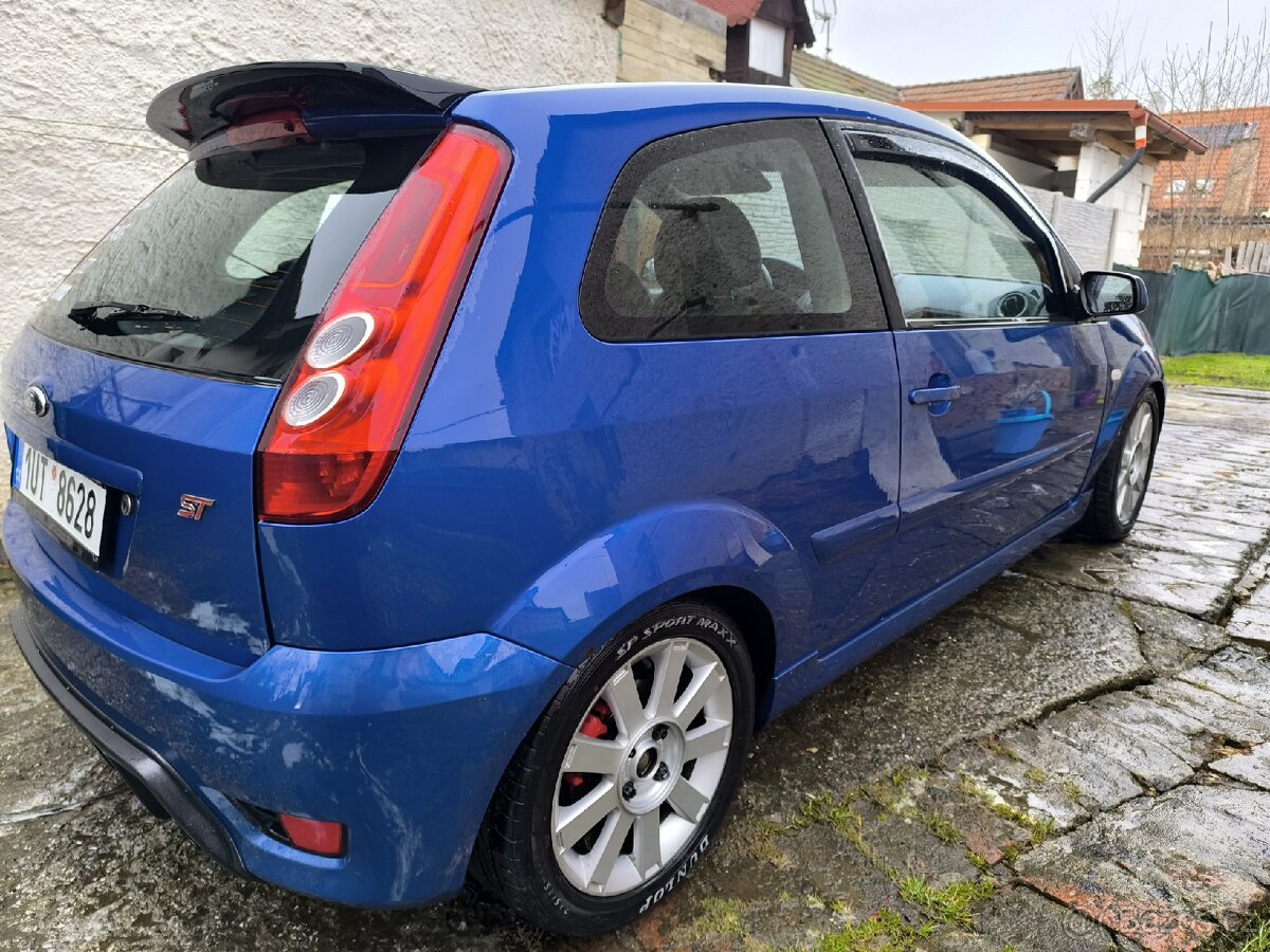 Ford fiesta ST150 - 9