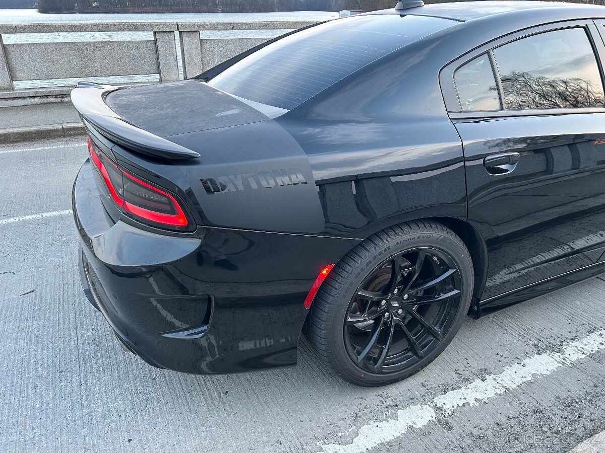 DODGE Charger 6.4 Daytona - 9
