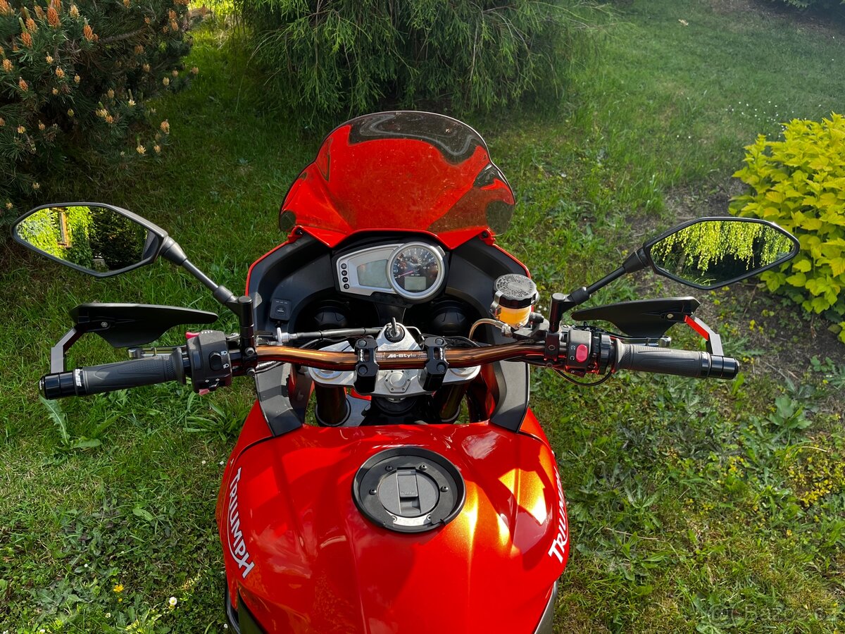 Triumph Tiger 1050 - 9