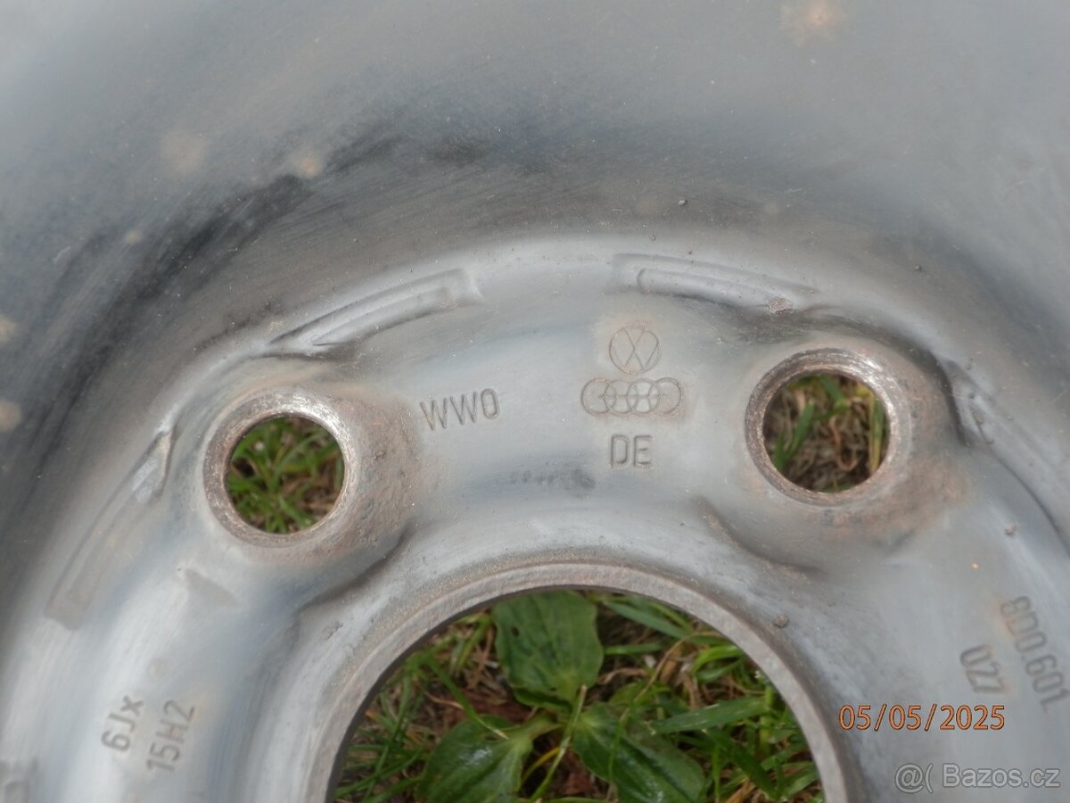 4xPlechové disky na AUDI A4 velikost 15tky. ET 45 - 9