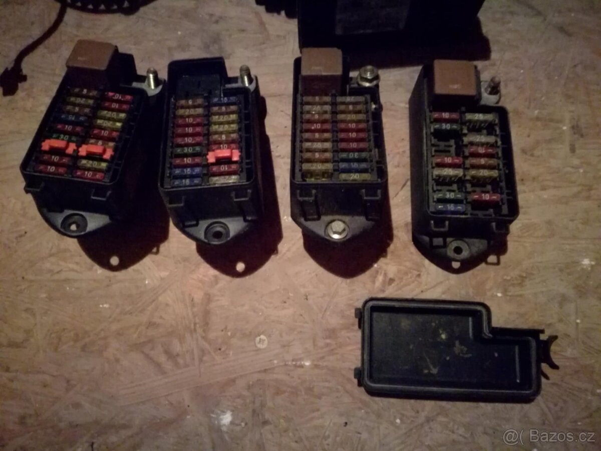 Jaguar XJ40 a X300 řídící jednotky - 9