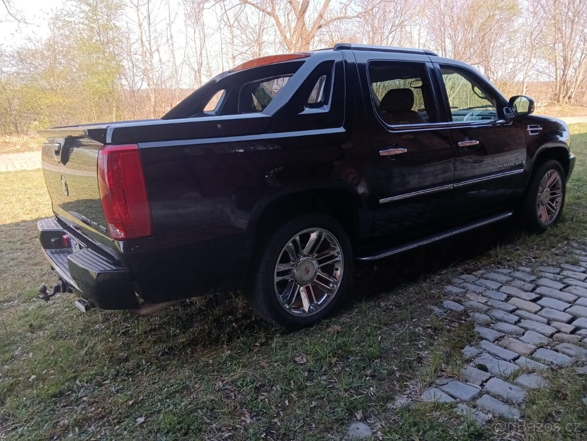 Cadilac Escalade EXT Picap 6,2i - 9