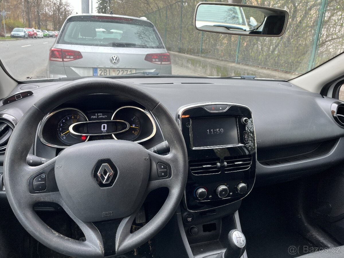 Renault Clio, 1.2i 16V 2013 - 9