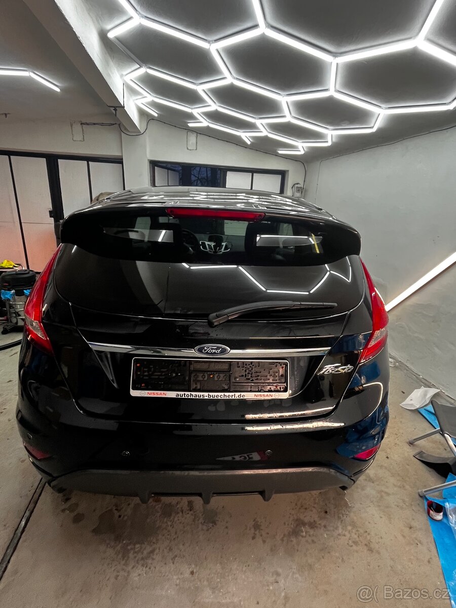 Ford Fiesta 1.6 tdci ,rok výroby 2009, najeto 178.000km - 9