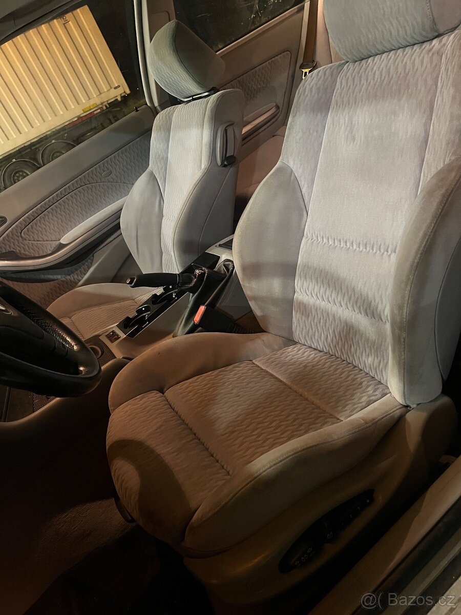 Prodám BMW e46 323ci coupe manuál M52TUB25 projekt - 9