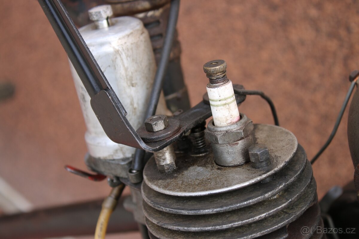 Velosolex 45 - motorové kolo - 9