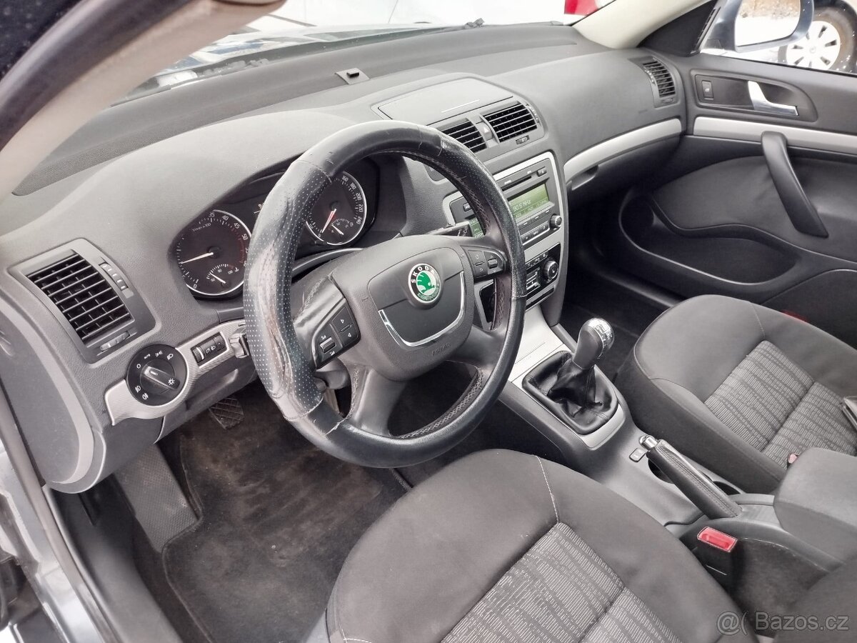 ŠKODA OCTAVIA COMBI 1.6 TDI...r.v.2010 - 9